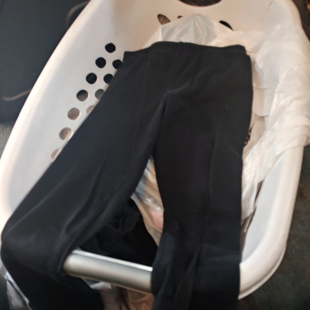 Black leggings